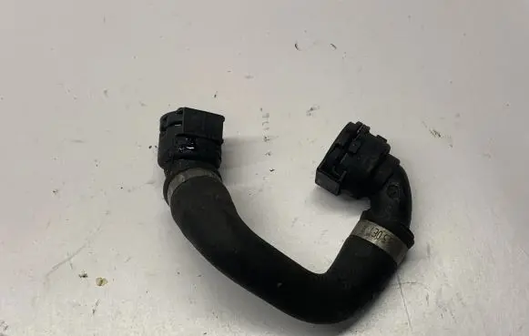 BMW X5 E70 Engine coolant pipe/hose