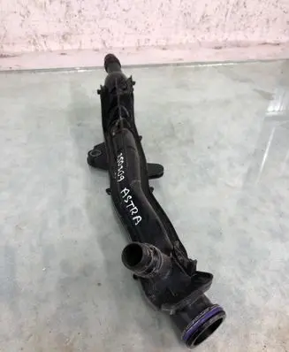 Opel Astra L Engine coolant pipe/hose 9834388280