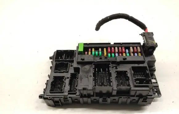 Ford Ranger IV BSM Control unit JU5T15604