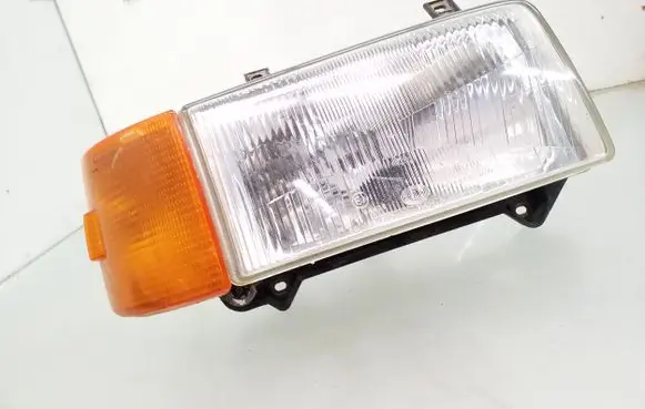 Volkswagen Transporter - Caravelle T4 Headlight/headlamp 701953050