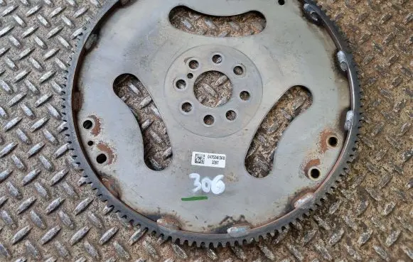 Dodge Challenger Flywheel 04752463AB 463AB3327D