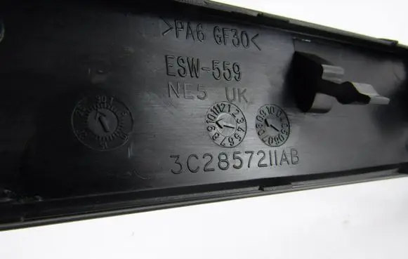 Volkswagen PASSAT CC Dashboard center trim panel 3C2857211AB