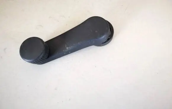 Skoda Fabia Mk2 (5J) Front door window winding handle 1h0837581d