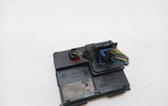 Peugeot 508 II Air conditioner control unit module E1065901C