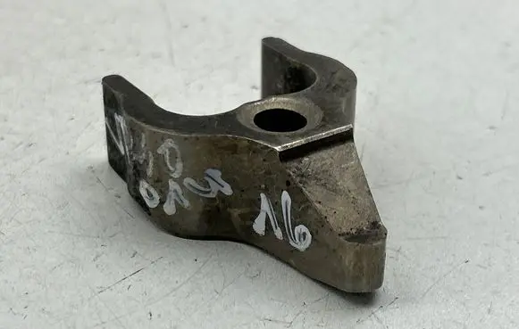 Toyota Verso Fuel Injector clamp holder 