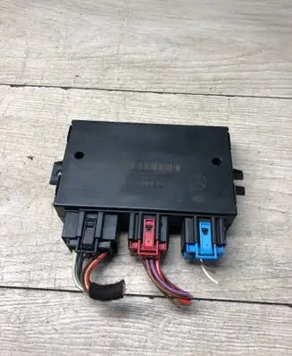 Mercedes-Benz E W212 Tow bar trailer control unit/module 5DS00978102 A204902 2125451