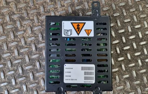 Ram 1500 Voltage converter inverter P68302053AE 68302053AE