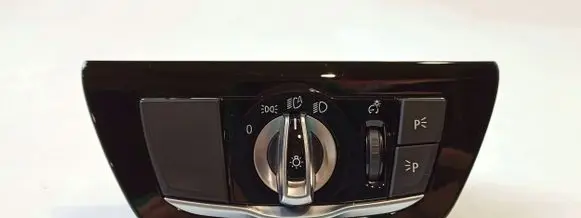 BMW 5 G30 G31 Light switch 6841879 9472967