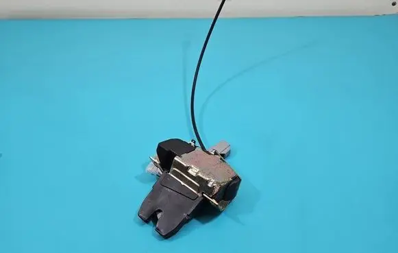 Tailgate/trunk/boot lock/catch/latch