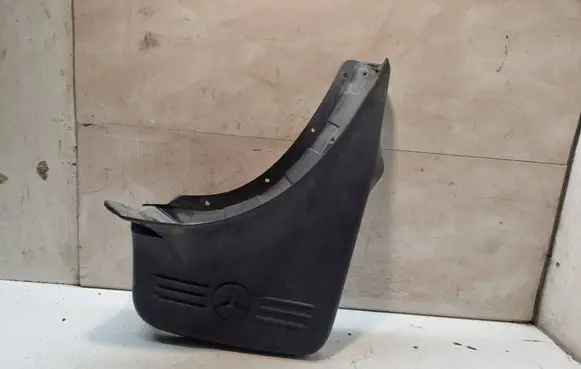 Mercedes-Benz ML W163 Rear mudguard A1638900278
