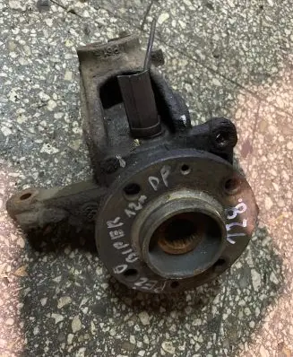 Peugeot Bipper Front wheel hub