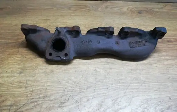 Opel Insignia A Exhaust manifold 55565985 420702835