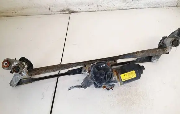 KIA Sorento Front wiper linkage and motor