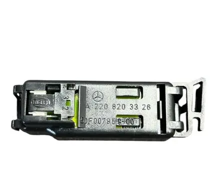 Mercedes-Benz S W220 Sensor A2208203326
