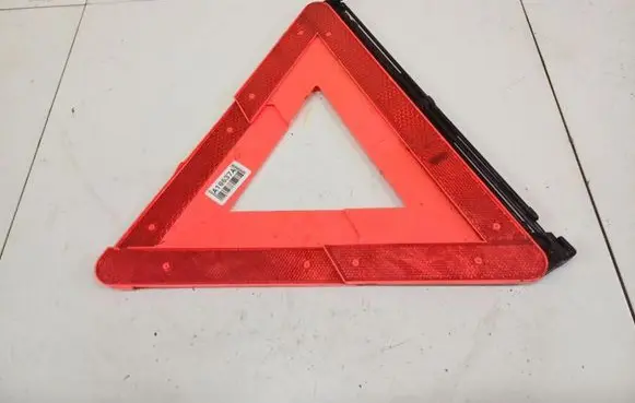 Audi A6 S6 C6 4F Emergency warning sign 4B5860251C