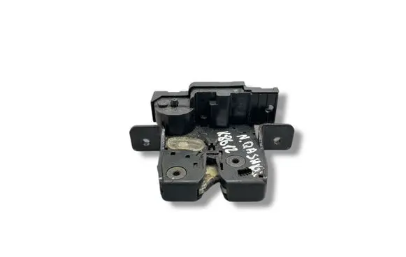 Nissan Qashqai Tailgate/trunk/boot lock/catch/latch 90502EY10A 290609