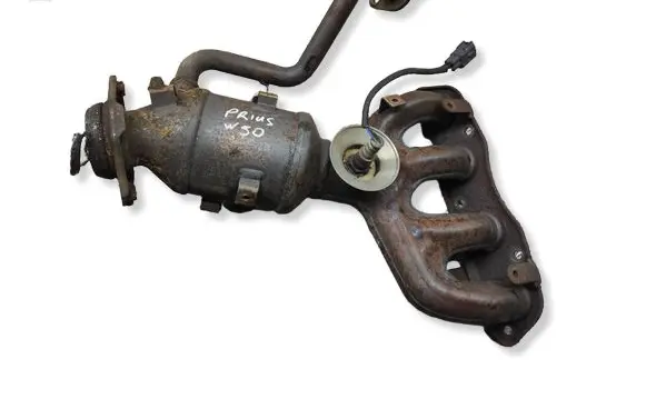 Toyota Prius (XW50) Catalyst/FAP/DPF particulate filter 