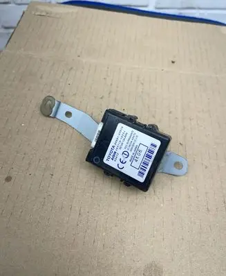 Toyota Prius (XW20) Door control unit/module 8999147010