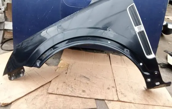 Opel Antara Fender