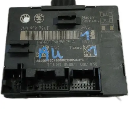 Seat Alhambra (Mk2) Trunk lid opening control unit