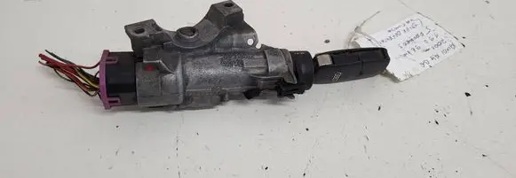 Audi A4 S4 B6 8E 8H Ignition lock 4B0905851C