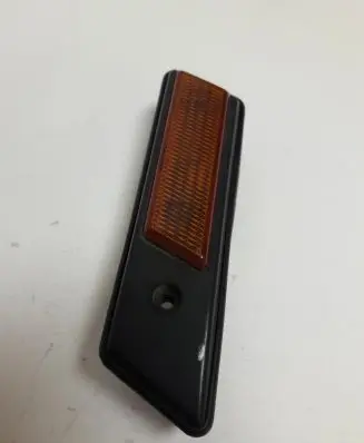 Front fender indicator light