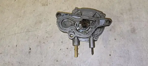 Opel Astra H Vacuum pump 09T300314 7009690100 8973858282