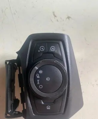 Ford Focus Light switch XXXX13D061XX BM5T13A024JC 1001734809