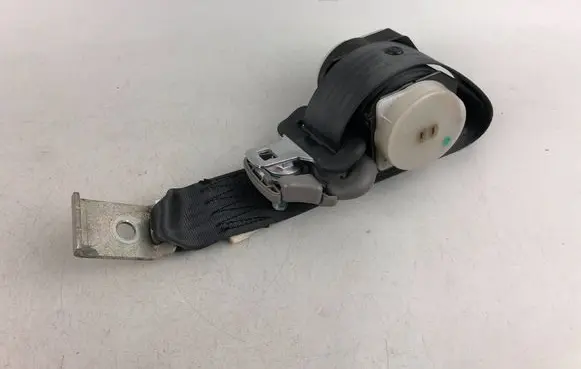 Subaru Forester SG Rear seatbelt 