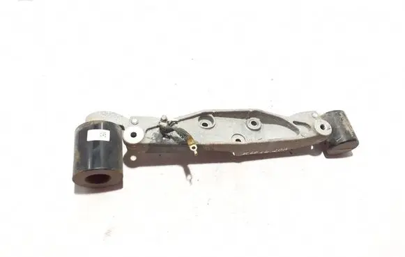 Volvo XC60 Rear differential/diff mount bracket 31437628