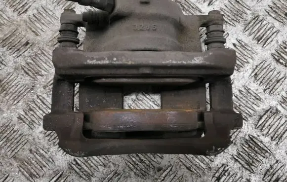 Infiniti Q30 Front brake caliper