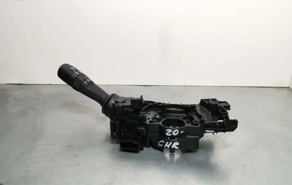 Toyota C-HR I Indicator stalk 17J591