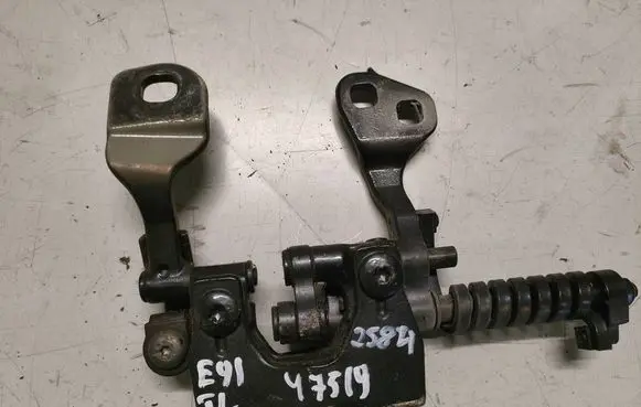 BMW 3 E90 E91 Tailgate/trunk/boot hinge 