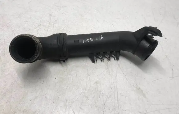 Intercooler hose/pipe