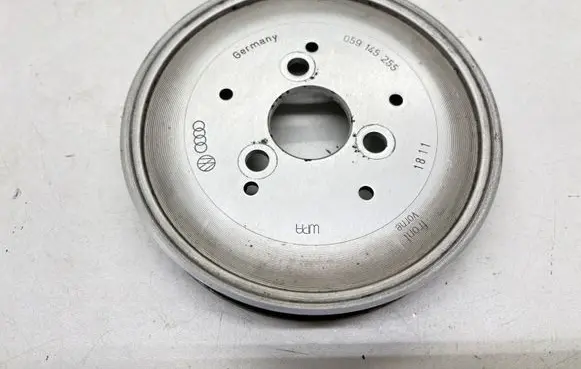 Audi A6 S6 C5 4B Power steering pump pulley 059145255
