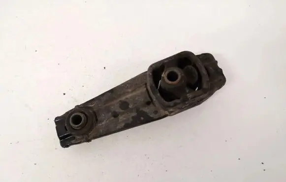 Citroen C2 Engine mount bracket