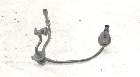 Volkswagen PASSAT CC Vacuum line/pipe/hose 06J133781L