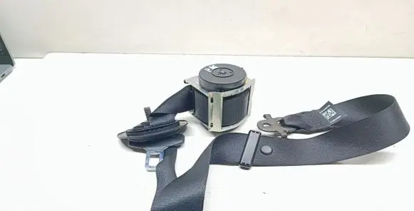 BMW 5 F10 F11 Front seatbelt 6405706