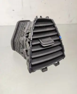 Hyundai Tucson TL Dashboard side air vent grill/cover trim 97490D7AA0