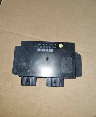 Volkswagen PASSAT B5 Comfort/convenience module 1J0959799N