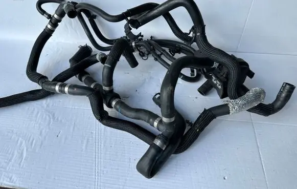 Ford Kuga III Water pump
