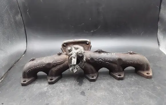 Volkswagen Transporter - Caravelle T5 Exhaust manifold 070253033F
