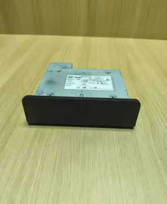 Audi A4 S4 B9 8W Radio/CD/DVD/GPS head unit 8W2035043A