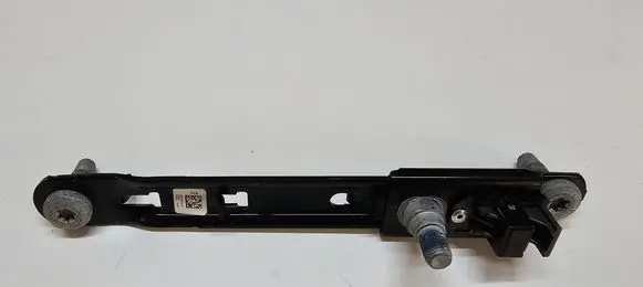 Jeep Grand Cherokee WL Seat belt height adjuster P68102586AB 68102586AB