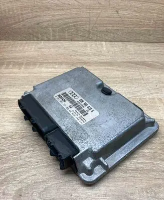 Audi A4 S4 B5 8D Engine control unit/module ECU 038906018S 0281001721