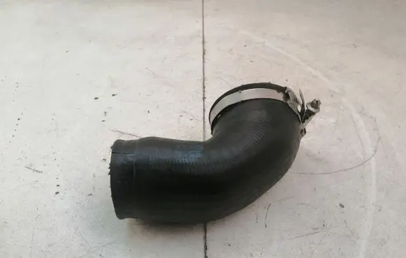 Volkswagen Golf V Intercooler hose/pipe 1K0145762BL 1K0145838L