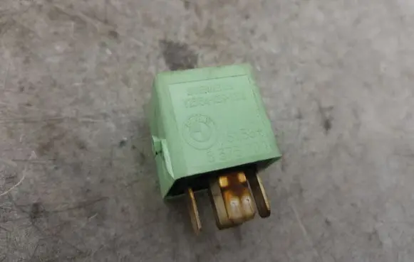 BMW 5 E39 Other relay 61368373700 8373700