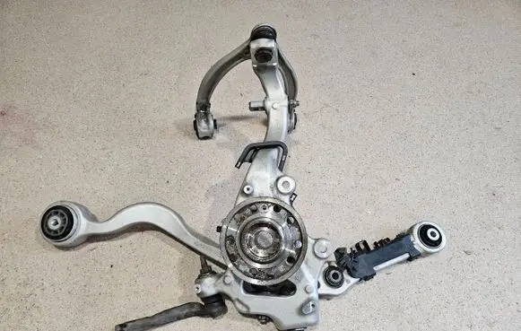 Mercedes-Benz E W238 Front wheel hub spindle knuckle A2133325100 A2053340300
