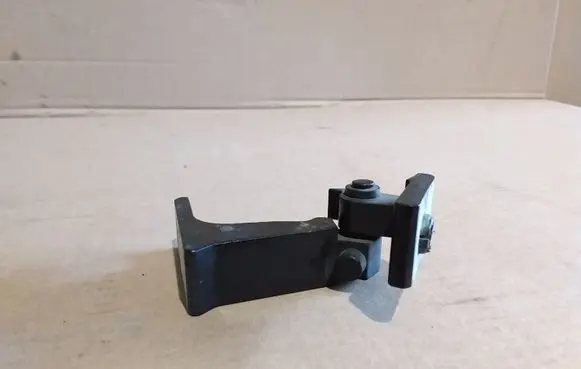 Audi A5 Sportback 8TA Rear door lower hinge 8T8833402