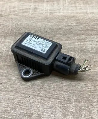 Audi A8 S8 D3 4E ESP acceleration yaw rate sensor 8E0907637A 0265005245